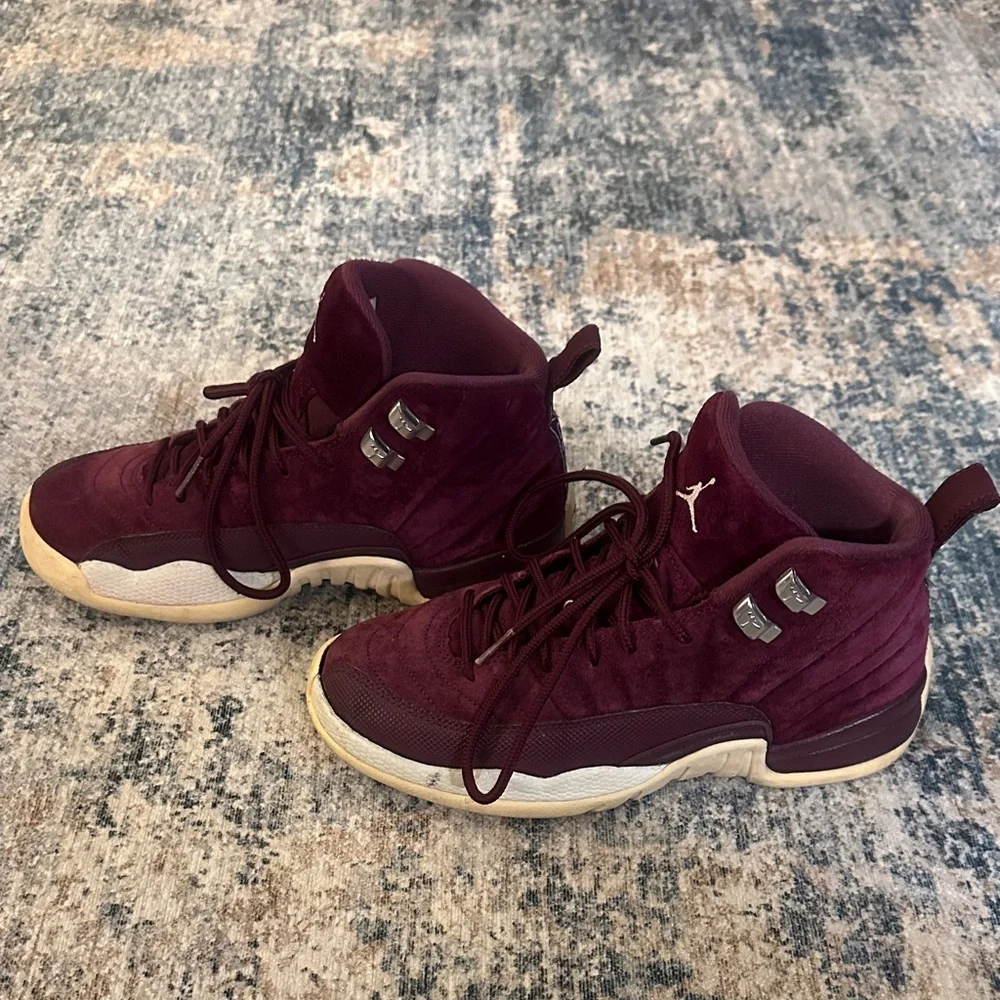 🔴 SOLD 🔴 Air Jordan Burgundy Retro 12 - Picture 3 of 12